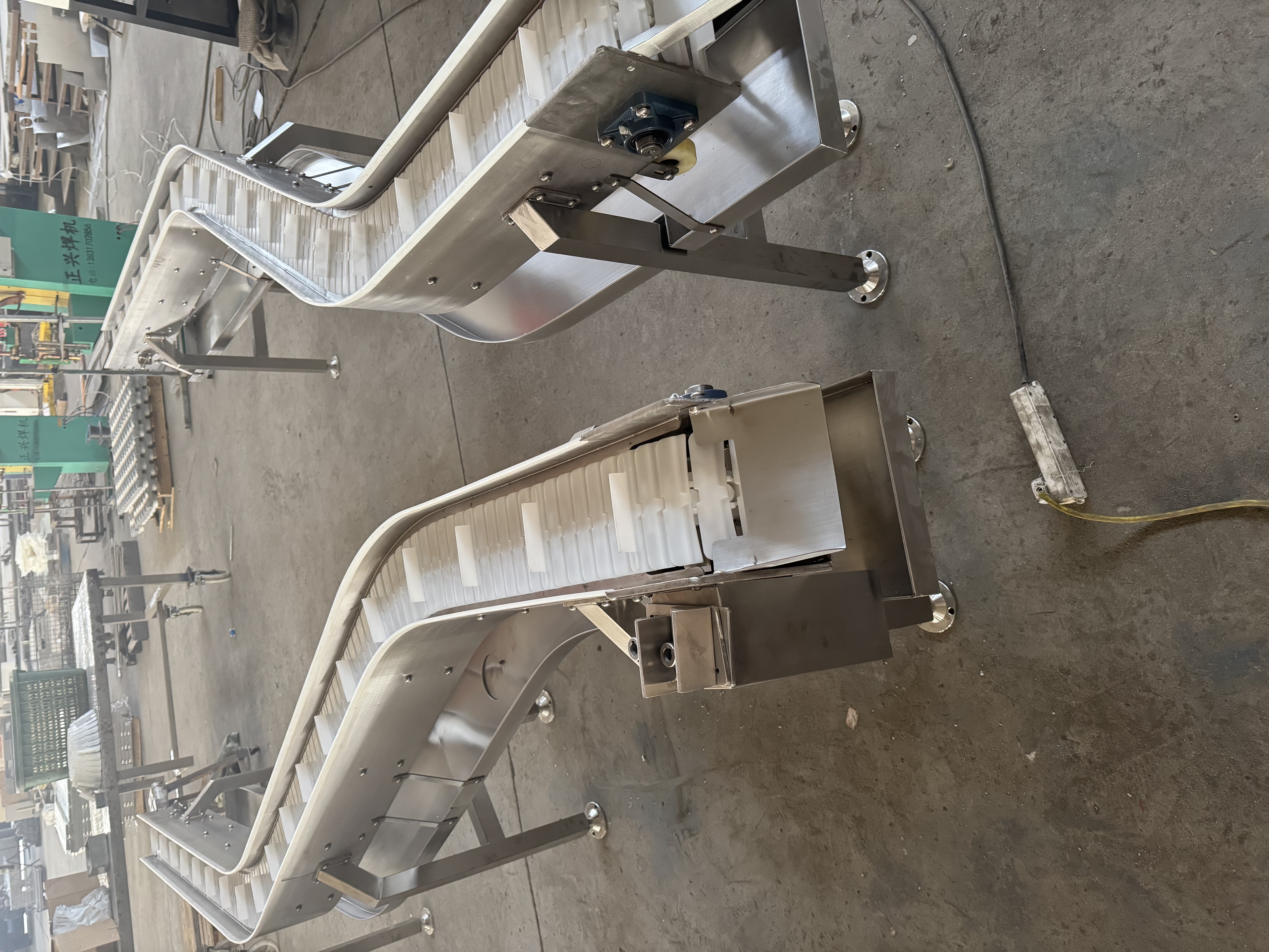 Description of the Functions and Characteristics of Chain Plate Conveyors