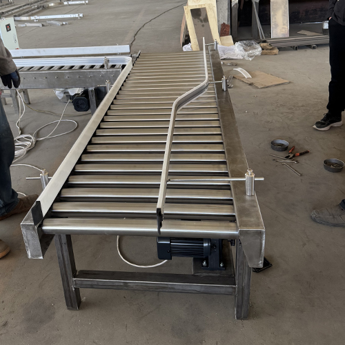 Roller conveyor Roller conveyor